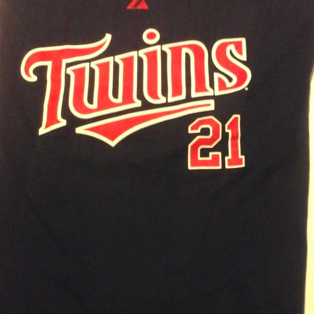 Twins #21 T-shirt